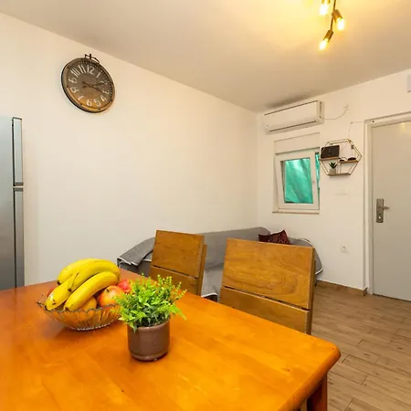 Bulevar With Terrace דירה *