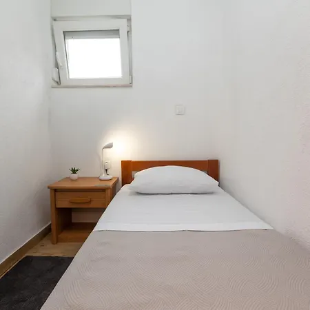 דירה Bulevar With Terrace זאדאר