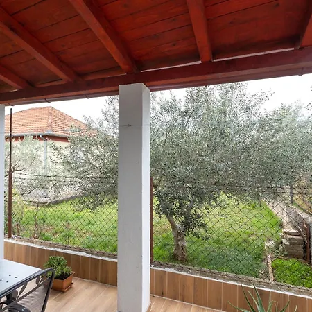 Bulevar With Terrace זאדאר