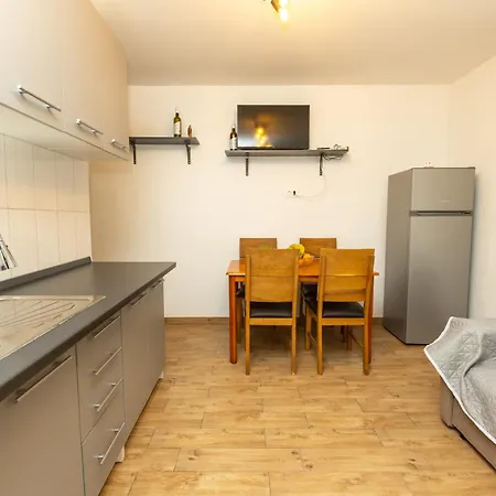 Bulevar With Terrace דירה *