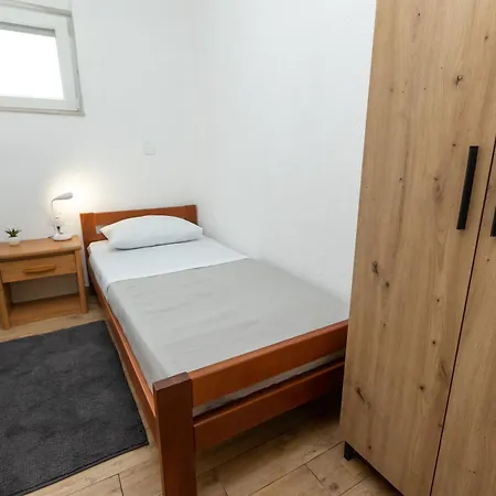 Bulevar With Terrace * זאדאר