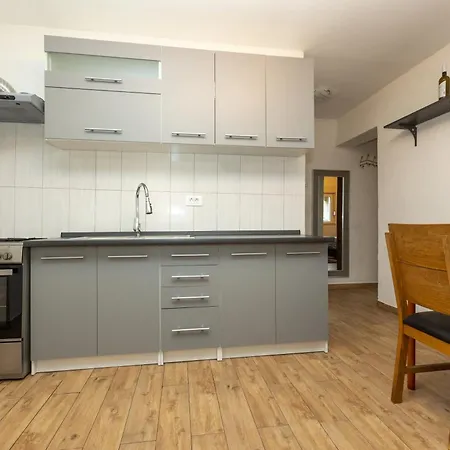 Bulevar With Terrace דירה