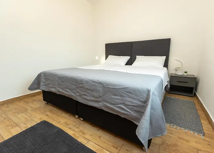 Bulevar With Terrace *