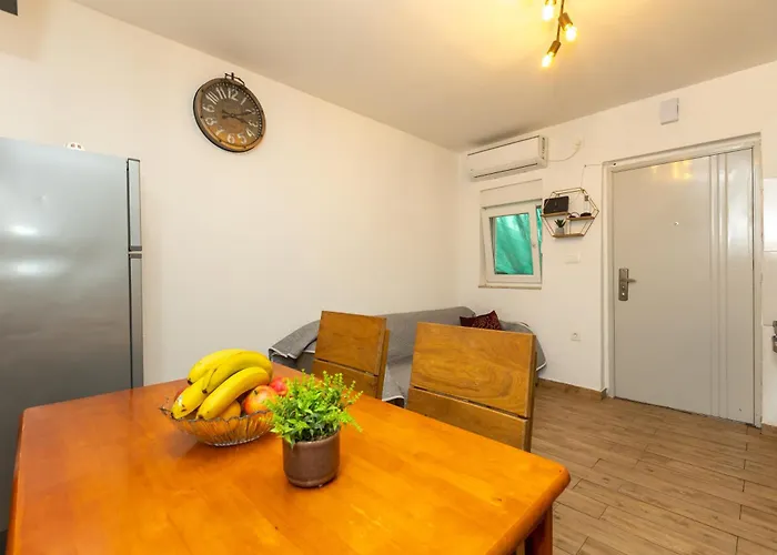 Bulevar With Terrace Апартаменты *