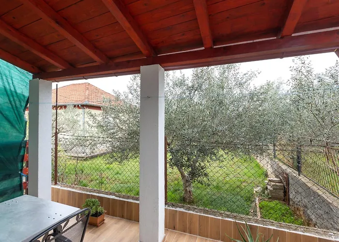 Bulevar With Terrace Задар