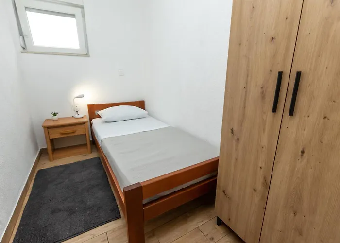 Bulevar With Terrace * Задар